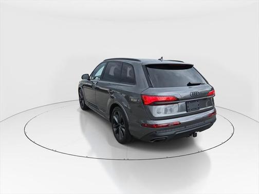 2025 Audi Q7 55 Prestige