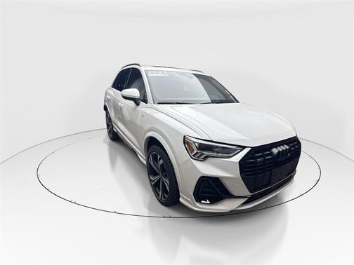 2023 Audi Q3 45 S line Premium Plus