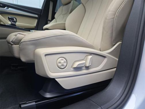 2025 Audi Q5 45 S line Premium