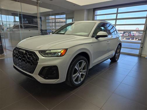 2025 Audi Q5 45 S line Premium
