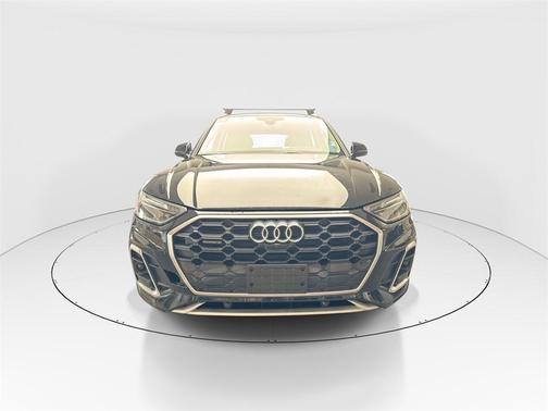 2022 Audi Q5 45 S line Premium Plus