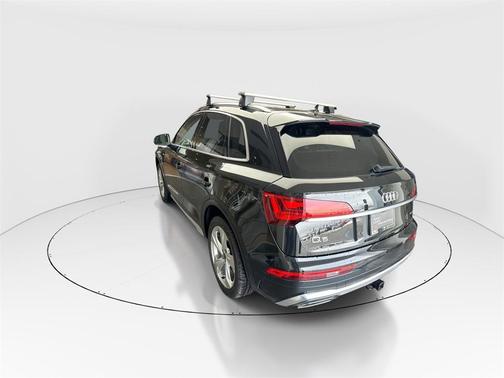 2022 Audi Q5 45 S line Premium Plus