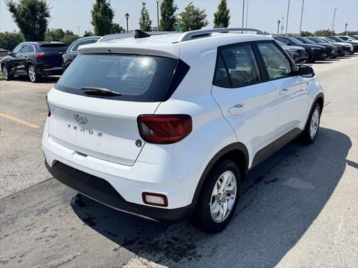2020 Hyundai VENUE SEL