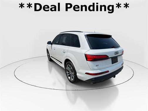 2025 Audi Q7 45 Premium Plus