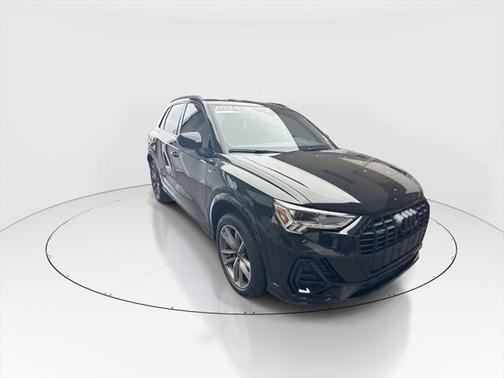 2024 Audi Q3 45 S line Premium Plus