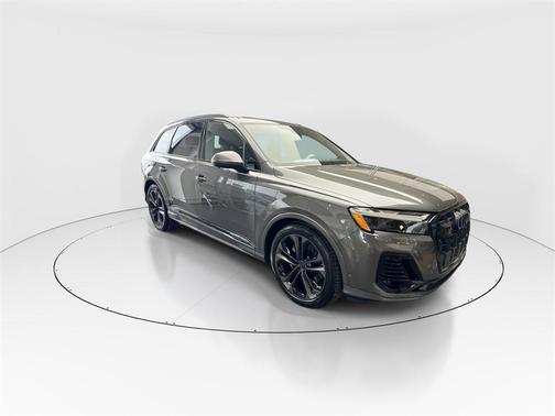 2026 Audi Q7 55 Premium Plus