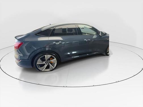 2022 Audi e-tron Sportback S line Prestige