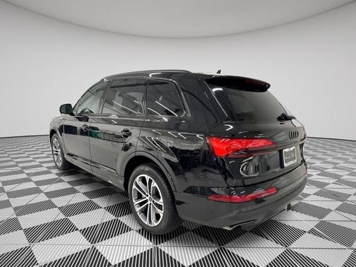 2025 Audi Q7 45 Premium