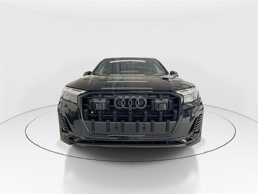 2025 Audi Q7 45 Premium