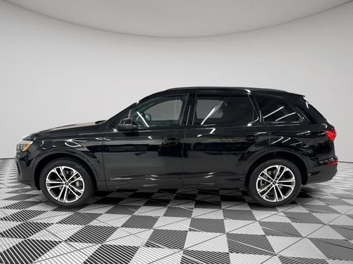 2025 Audi Q7 45 Premium