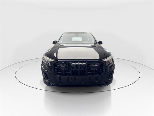 2026 Audi Q7 55 Premium Plus