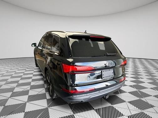 2026 Audi Q7 55 Premium Plus