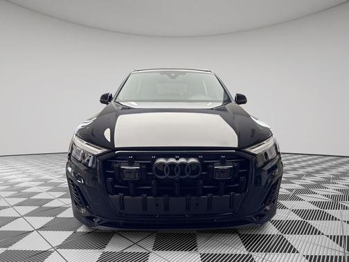 2026 Audi Q7 55 Premium Plus