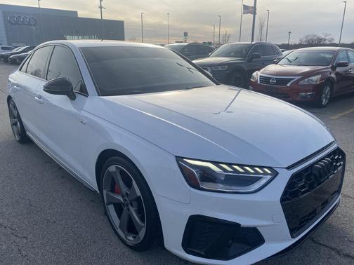 2024 Audi A4 45 S line Premium Plus