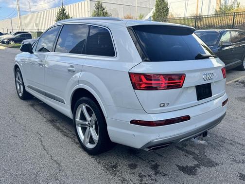 2019 Audi Q7 55 Prestige