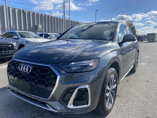 2023 Audi Q5 45 S line Premium Plus