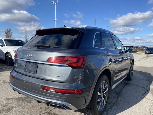 2023 Audi Q5 45 S line Premium Plus