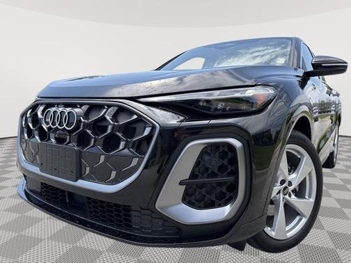 Mythos Black Metallic 2025 Audi Q5 Prestige TFSI quattro S tronic