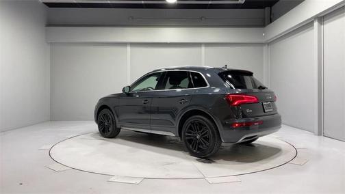 2018 Audi Q5 2.0T Premium Plus