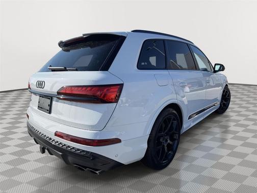 2026 Audi SQ7 4.0T Premium Plus