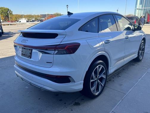 2023 Audi Q4 e-tron Premium Plus 50 quattro