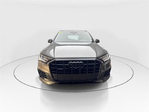 2021 Audi Q7 55 Premium Plus