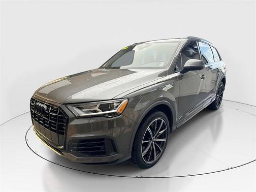 2021 Audi Q7 55 Premium Plus