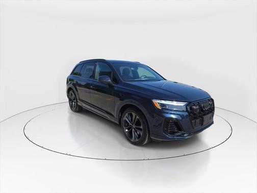 2025 Audi Q7 55 Prestige