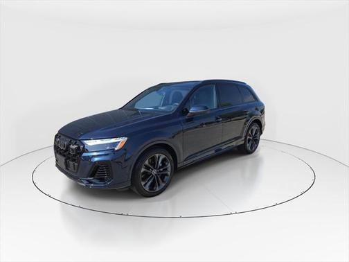 2025 Audi Q7 55 Prestige
