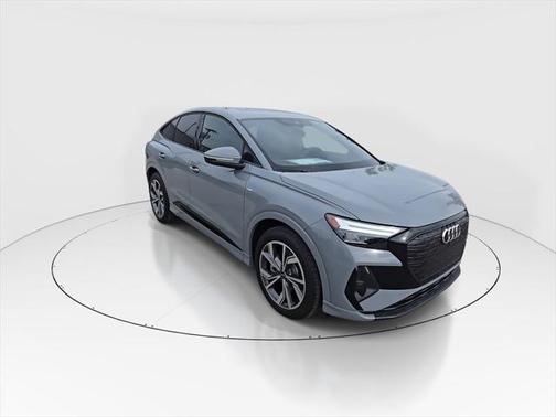 2025 Audi Q4 e-tron Sportback Premium 55 quattro