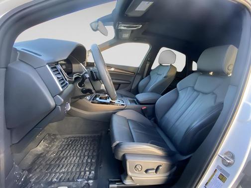 2022 Audi Q5 45 S line Premium Plus
