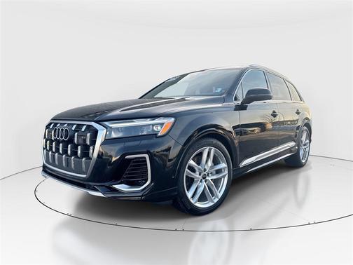 2025 Audi Q7 55 Premium Plus