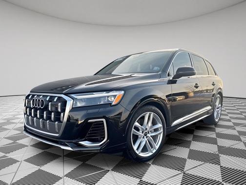 2025 Audi Q7 55 Premium Plus