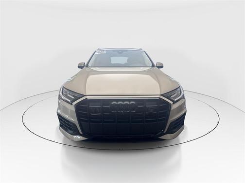 2022 Audi Q7 55 Premium Plus