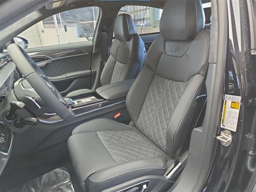 2025 Audi S8 4.0T