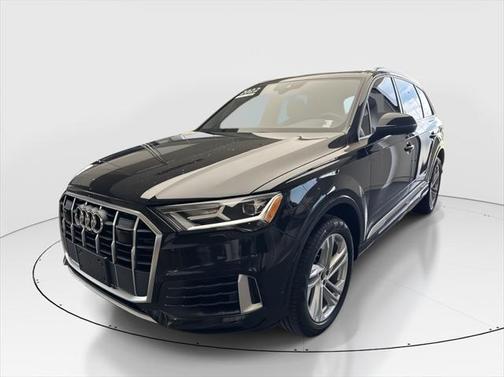 2022 Audi Q7 55 Premium Plus