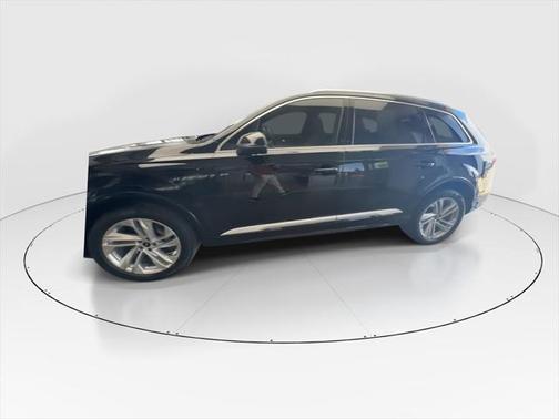 2022 Audi Q7 55 Premium Plus