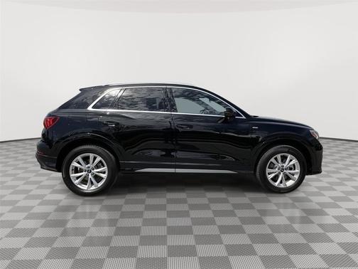 Mythos Black Metallic 2025 Audi Q3 45 S line Premium Plus
