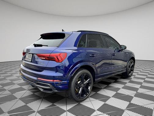 2023 Audi Q3 45 S line Premium Plus