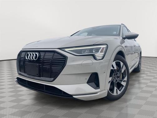 Siam Beige Metallic 2021 Audi e-tron Premium