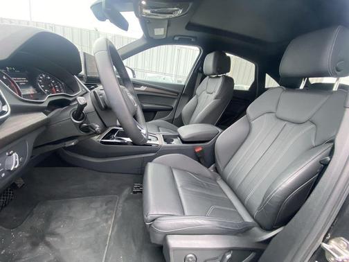 2025 Audi Q5 45 S line Premium
