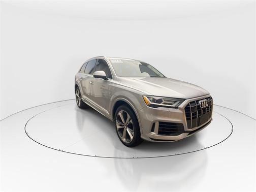 2022 Audi Q7 55 Premium Plus