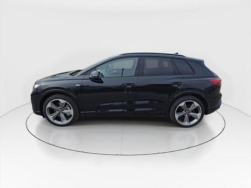 2025 Audi Q4 e-tron Premium Plus 55 quattro