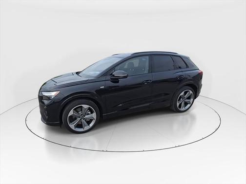 2025 Audi Q4 e-tron Premium Plus 55 quattro