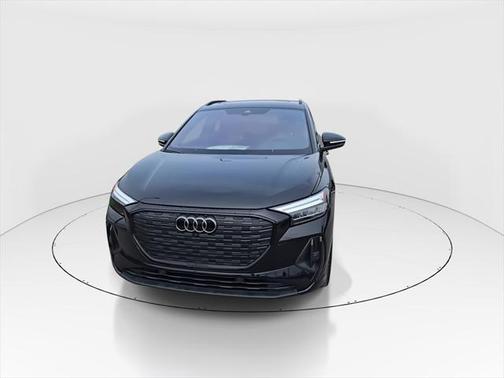 2025 Audi Q4 e-tron Premium Plus 55 quattro