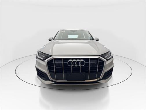 2021 Audi Q7 55 Premium Plus