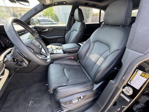 2024 Audi Q8 55 Prestige