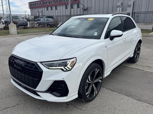 2023 Audi Q3 45 S line Premium Plus