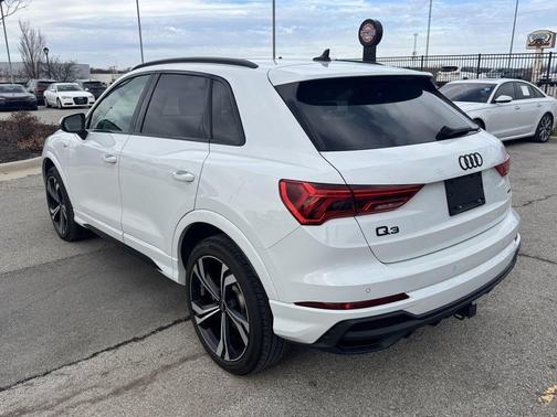 2023 Audi Q3 45 S line Premium Plus