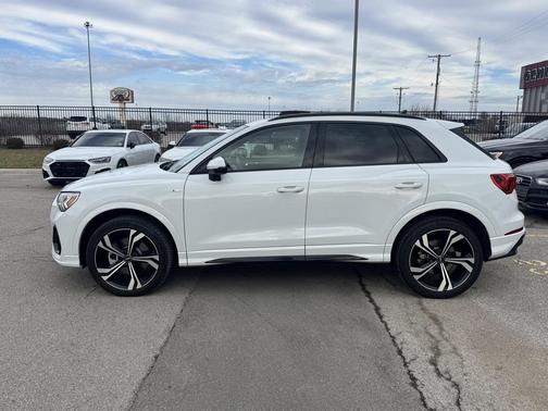 2023 Audi Q3 45 S line Premium Plus